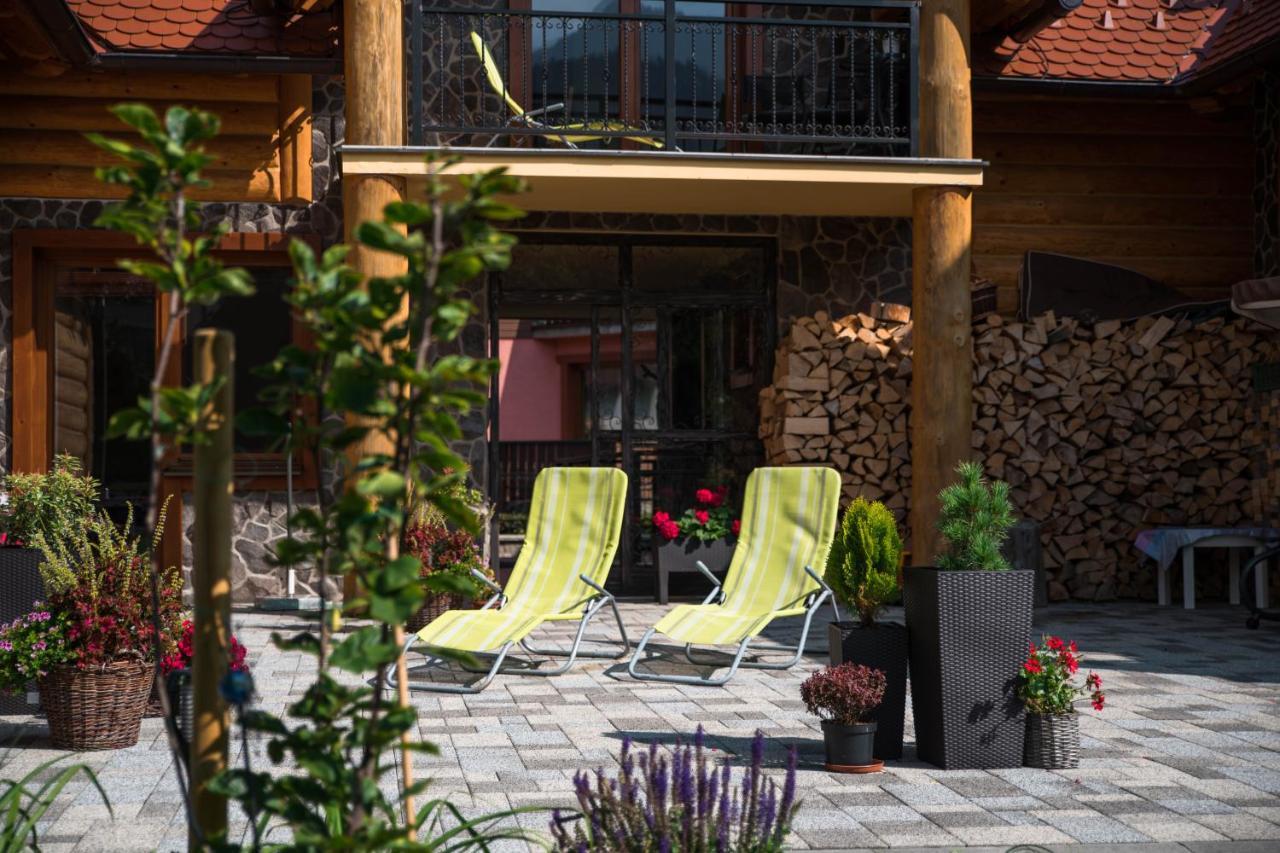 Guest House Privat Pod Lesom Pavčina Lehota Exterior foto